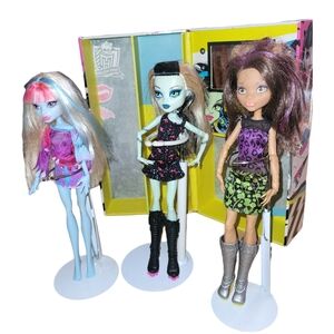 Vintage Monster High 3 Doll Set & Light Up Locker Storage Case Collectibles EUC